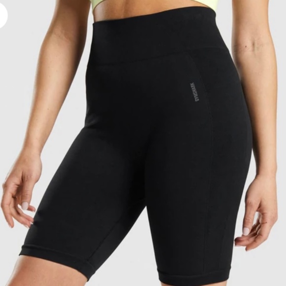 Gymshark Pants - Gymshark high waisted Flex Cycling Short Black - S
